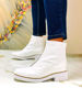 Imagen de Bota Krum Blanco Charol Lagarto