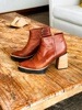 Imagen de Bota Britney Whisky Lagarto