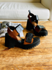 Imagen de Sandalia Brucia Negro y Whisky