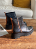 Imagen de Bota Lavinia Negro y Whisky
