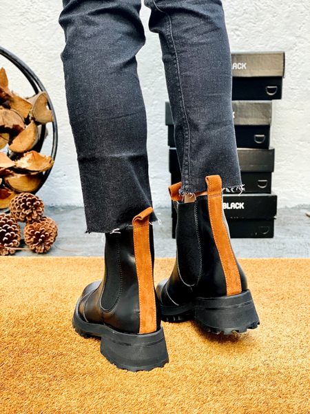 Imagen de Bota Hodor Negro y Whisky