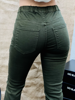 Imagen de Pantalon Madrid Verde Oscuro Con Bolsillos