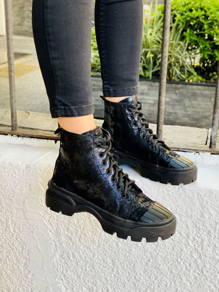 Imagen de Bota Arya Negro Craquelado
