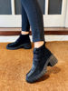 Imagen de Bota Mons Negro Gamuza