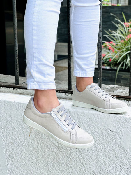 Imagen de Sneaker Varys Plata Nobuck