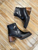 Imagen de Bota Brooks Negro Milano Lagarto