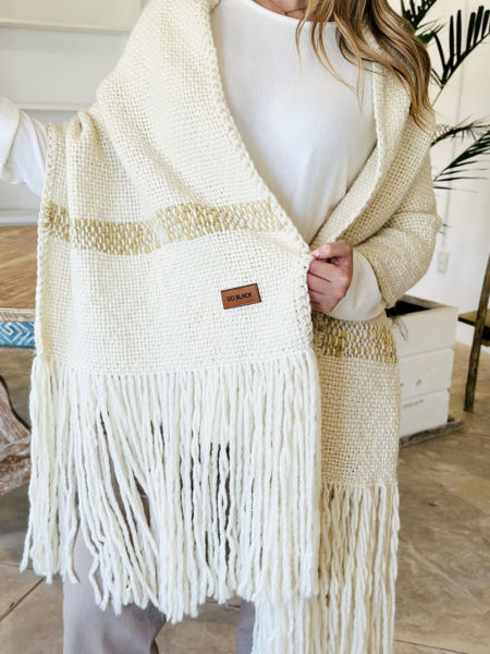 Imagen de Chal Lana Merino Crudo con camel