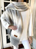 Imagen de Bufandon Rosie Blanco y Gris